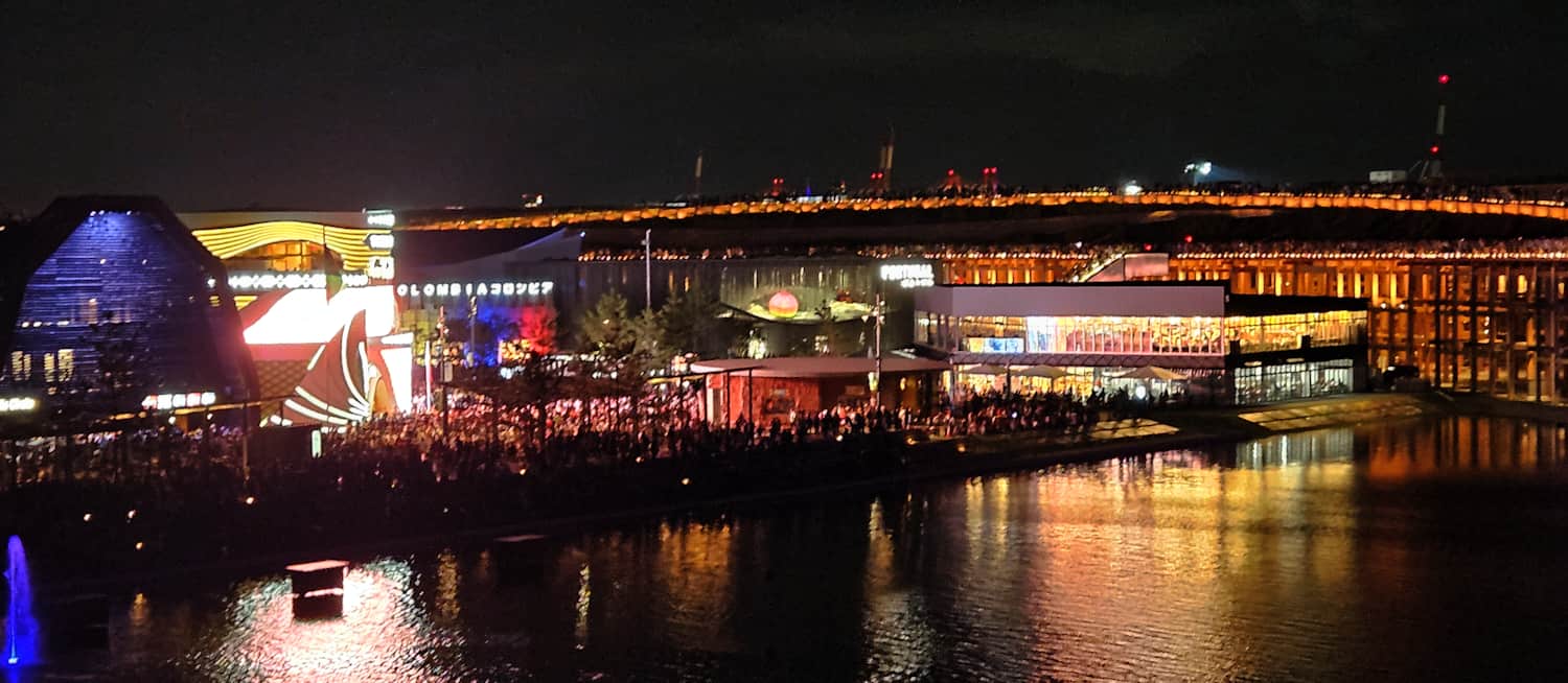 万博夜景